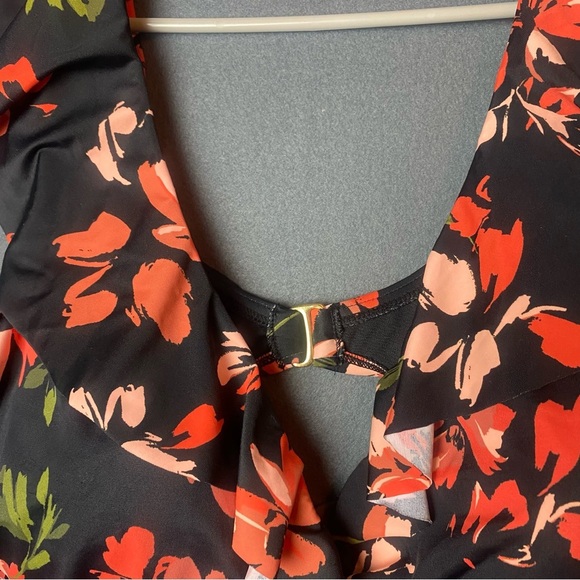 NEW Trimshaper Floral Print PLUS Size 24W Swimsuit Modest - Picture 4 of 8